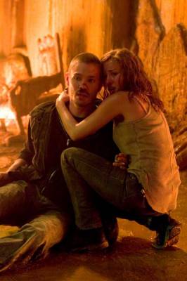 NICK ET KARLY DANS LA MAISON DE CIRE